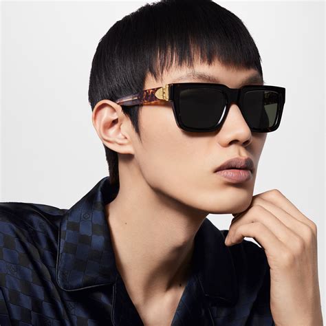 louis vuitton occhiali|LV Legacy Square Sunglasses S00 .